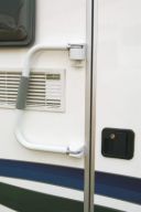 Fiamma Security 46 Bügel und Einstieghilfe 250/523