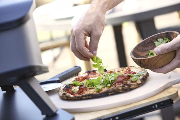 Cozze Pizza Schneidebrett aus Buche Holz, Ø350 mm.