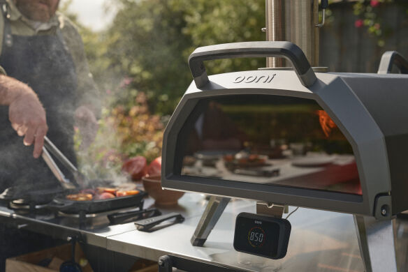 Ooni Karu 2 Pro Pizzaofen Multi-Brennstoff inkl. Pizzaheber