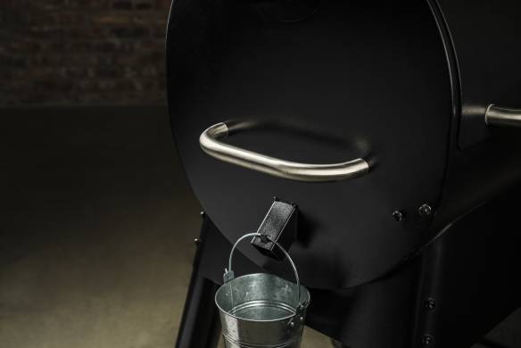 Traeger Pelletgrill Pro 575 schwarz inkl. 2x 9 Kg Pellets